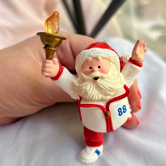 COPY - Vintage 1988 Olympic Santa Claus Go for the Gold Christmas tree ornament… - Picture 3 of 16
